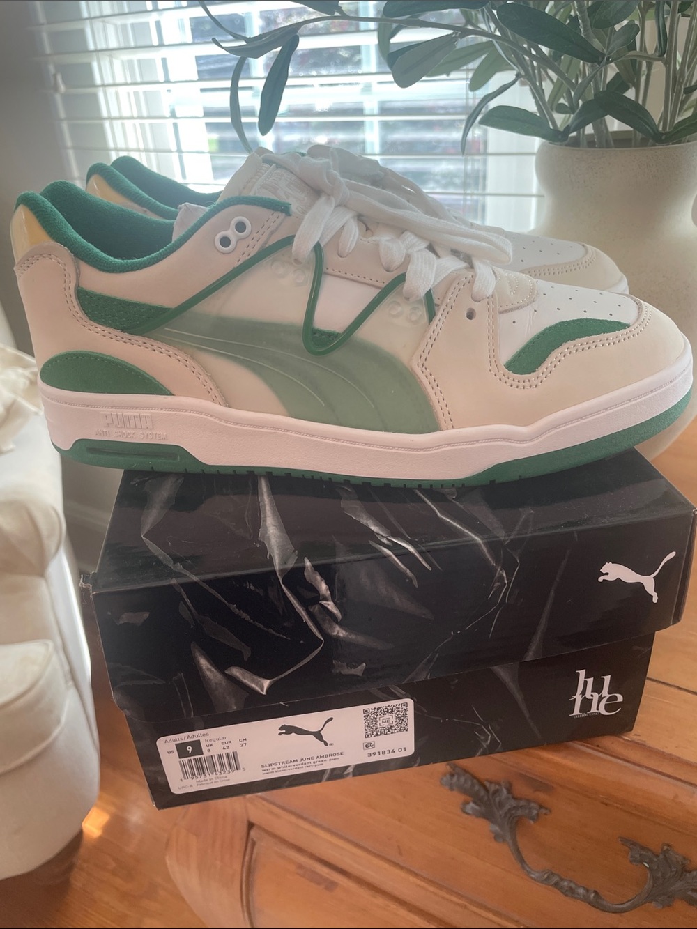 BRAND NEW Puma SLIPSTREAM JUNE AMBROSE White and Green Men's Low-Top Sneakers 9